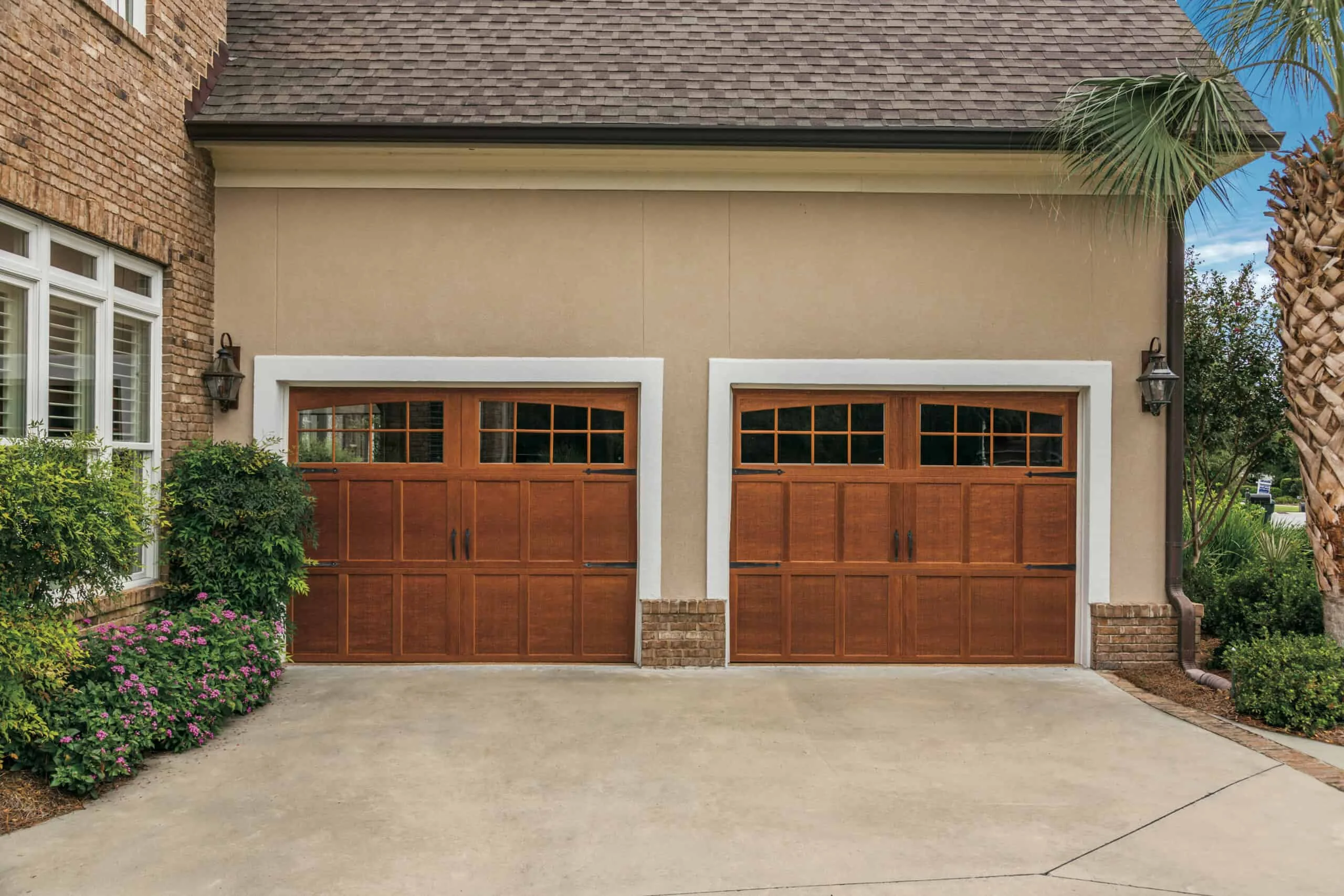 carriage house garage doors