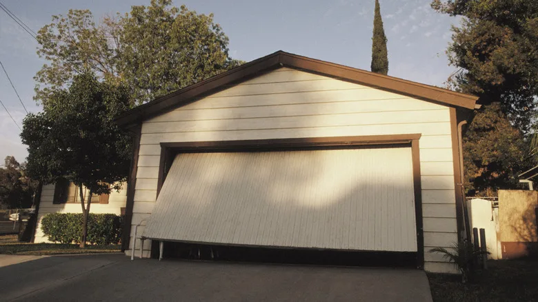 tilt up garage door