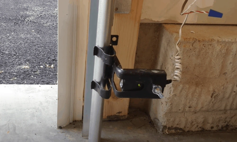 garage door safety sensor
